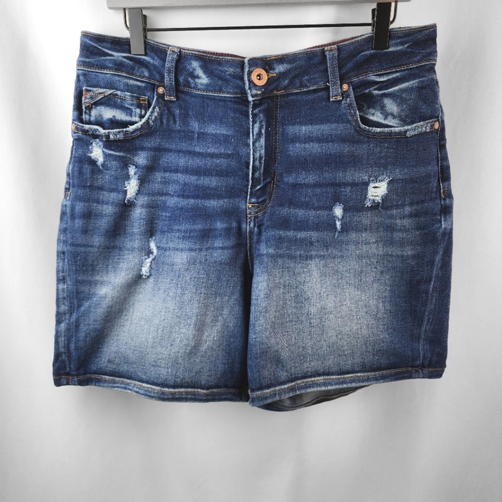 Edgely Maurice's Women's Distressed High Rise Denim Blue Jean Shorts Size 14